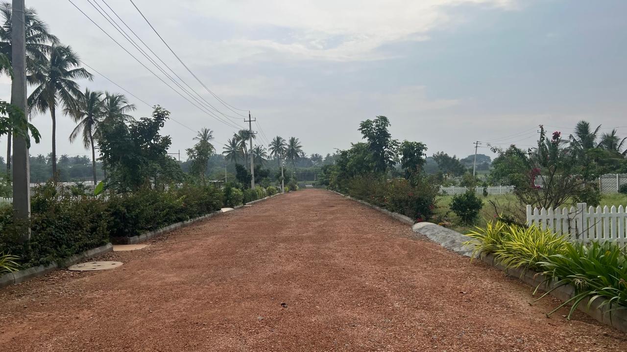 6000sqft farmland in gated community.