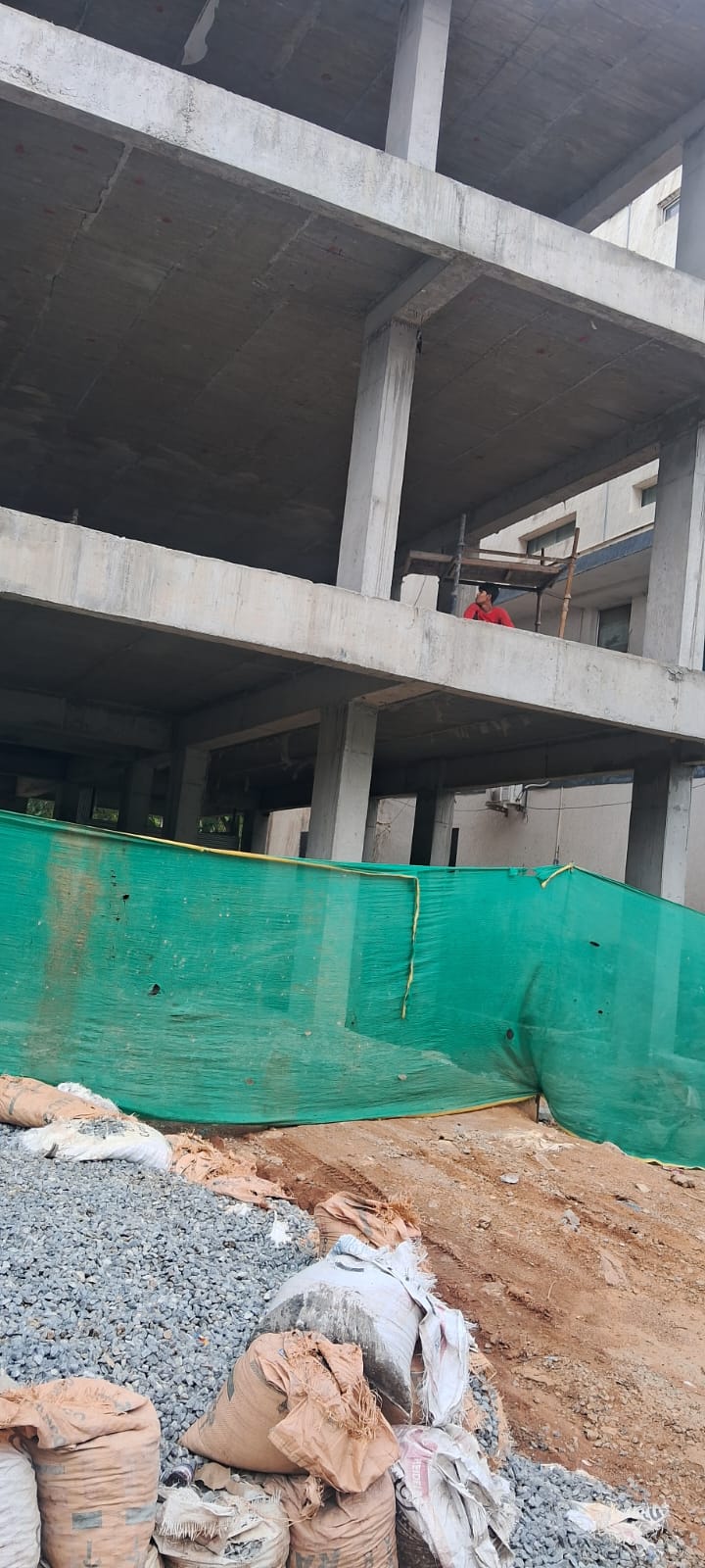 Commercial Floor for Rent Kasturi Nagar main Road