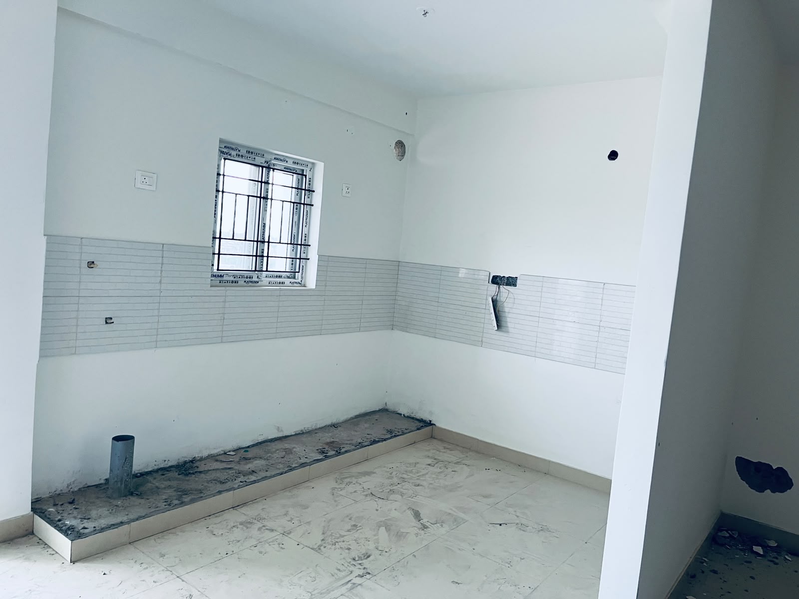 2 BHK Flat For Sale Fourwalls Avenue